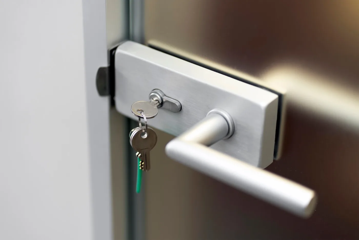 Serrure de sûreté et trousseau de clés après une ouverture de porte aux Mureaux